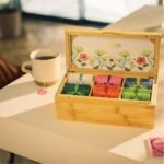 Pukka Tisane Discovery Chest, Confezione Regalo Tisane Biologiche Assortite, 6 Gusti, per Rilassare e Risvegliare i Sensi, Cofanetto in Bambù Sostenibile e Riutilizzabile, Idea Regalo, 42 Filtri